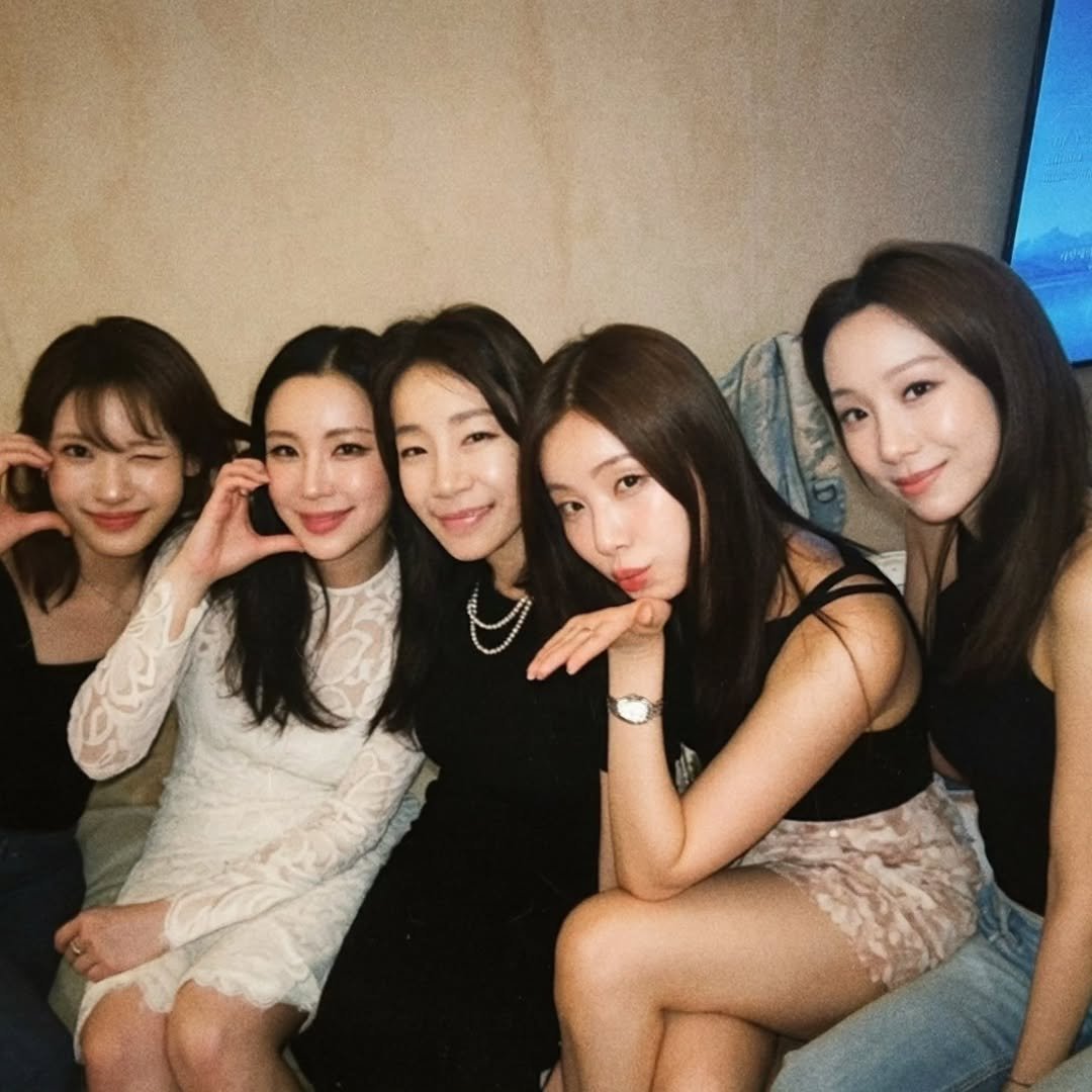 summarchive's tweet photo. 260814 @ moonjeongkim0820 님 인스타그램 게시물 #썸머엘사

🔗: https://t.co/ZONw2OASav https://t.co/qvvzKocisr