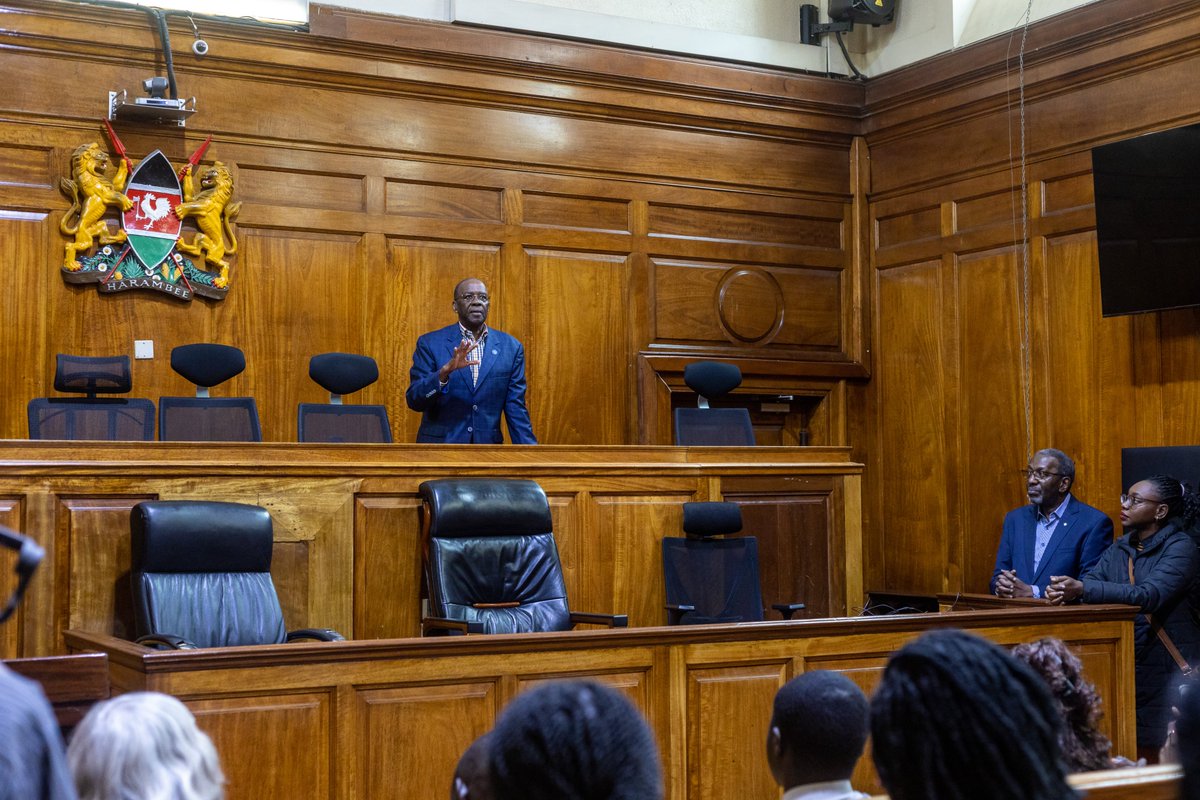 ZetechUni's tweet photo. Becoming Wakili starts with seeing the profession from beyond the classroom. 

At The Law Career Fair – #BecomingWakili, Kenya Edition held at TheSupreme Court of Kenya, @ZetechLawSchool  students engaged with some of the country's respected legal minds, including former Chief Justice Willy Mutunga, gaining perspectives on legal practice, leadership, integrity, resilience and service.

The conversations encouraged them  to embrace lifelong learning, recognise their unique strengths, and approach the profession with purpose while remaining active contributors to society.
These are the conversations that broaden horizons, challenge assumptions and give aspiring lawyers a clearer view of the profession they are preparing to enter.

Our September intake is ongoing. Take the next step towards your legal career and apply for the Bachelor of Laws Programme: https://t.co/iHpniPC7hC

Photos credit: The Law Down Africa