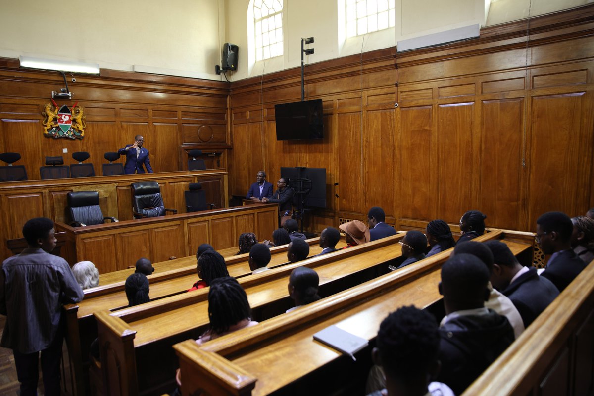 ZetechUni's tweet photo. Becoming Wakili starts with seeing the profession from beyond the classroom. 

At The Law Career Fair – #BecomingWakili, Kenya Edition held at TheSupreme Court of Kenya, @ZetechLawSchool  students engaged with some of the country's respected legal minds, including former Chief Justice Willy Mutunga, gaining perspectives on legal practice, leadership, integrity, resilience and service.

The conversations encouraged them  to embrace lifelong learning, recognise their unique strengths, and approach the profession with purpose while remaining active contributors to society.
These are the conversations that broaden horizons, challenge assumptions and give aspiring lawyers a clearer view of the profession they are preparing to enter.

Our September intake is ongoing. Take the next step towards your legal career and apply for the Bachelor of Laws Programme: https://t.co/iHpniPC7hC

Photos credit: The Law Down Africa