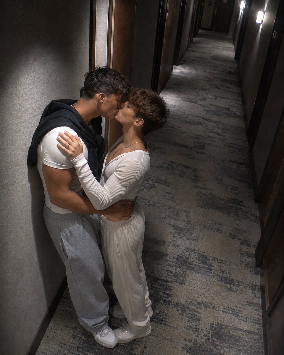 Zen_active's tweet photo. Everyone is wrong when it comes to gay masculinity; true confidence is just being entirely unbothered by stereotypes. https://t.co/VASJ93C6Ts