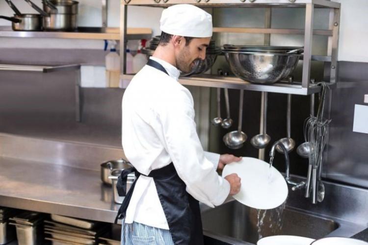 YourJobsCareers's tweet photo. Now Hiring: Dishwasher &amp; Kitchen Assistant Job in Copenhagen, Denmark

Check &amp; Apply here: https://t.co/S8erycq3eJ

#CopenhagenJobs #DenmarkJobs #HospitalityJobs #RestaurantJobs #KitchenJobs #DishwasherJobs #JobsInDenmark https://t.co/g4i7iSIFta