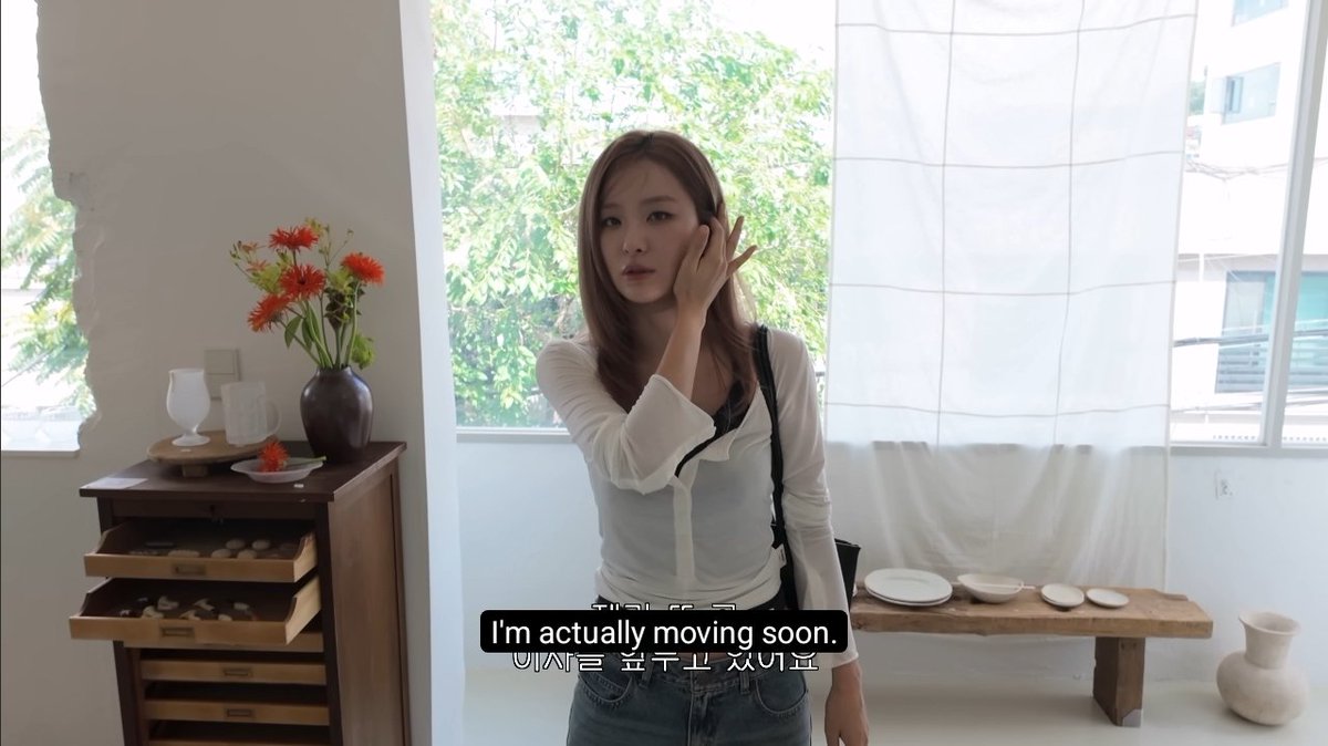 KSGUpdates's tweet photo. #SEULGI will be moving to a new place soon!

#슬기 @RVsmtown https://t.co/av38xCc5qT