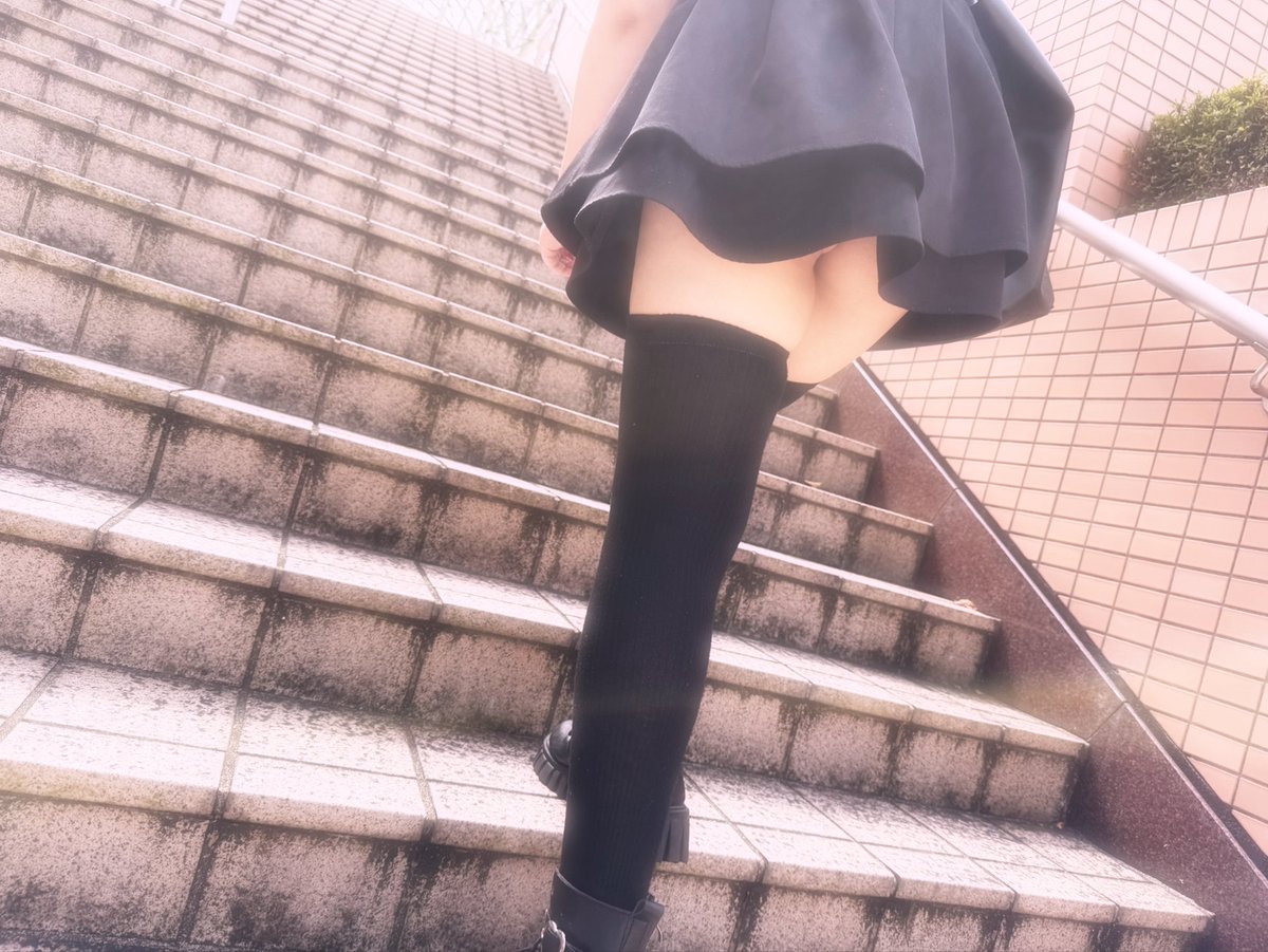 NxUv22's tweet photo. もう1枚撮ってくれたんですけど際どいすぎる笑笑 #裏アカ女子 https://t.co/9g2sDR1kJF