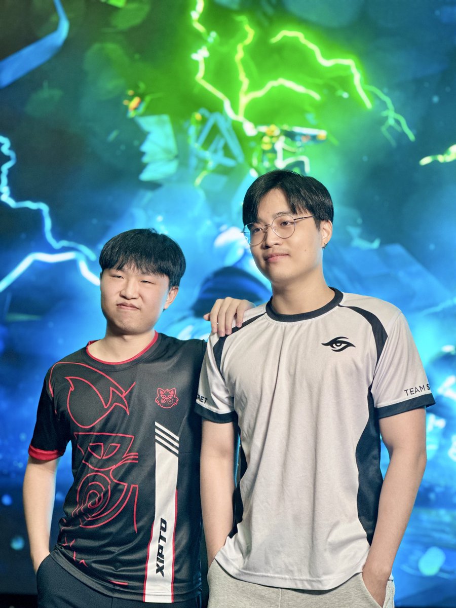 XiptoEsports's tweet photo. Ready for our game against @teamsecret #XIPup #VCT #VCTpacific https://t.co/0o8G99fl8g