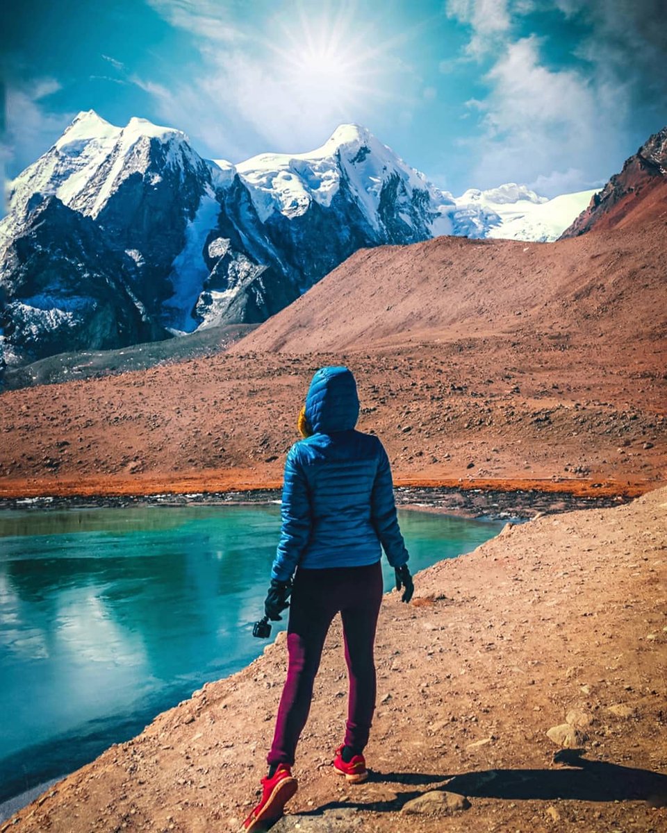 zlaatan9's tweet photo. At 17, 800 feet, Gurudongma Lake left me speechless. After rain, snowfall warnings and a freezing 5 am start, we reached this sacred Himalayan wonder. Blessed, grateful, mesmerised. https://t.co/ixpDIQb7uM