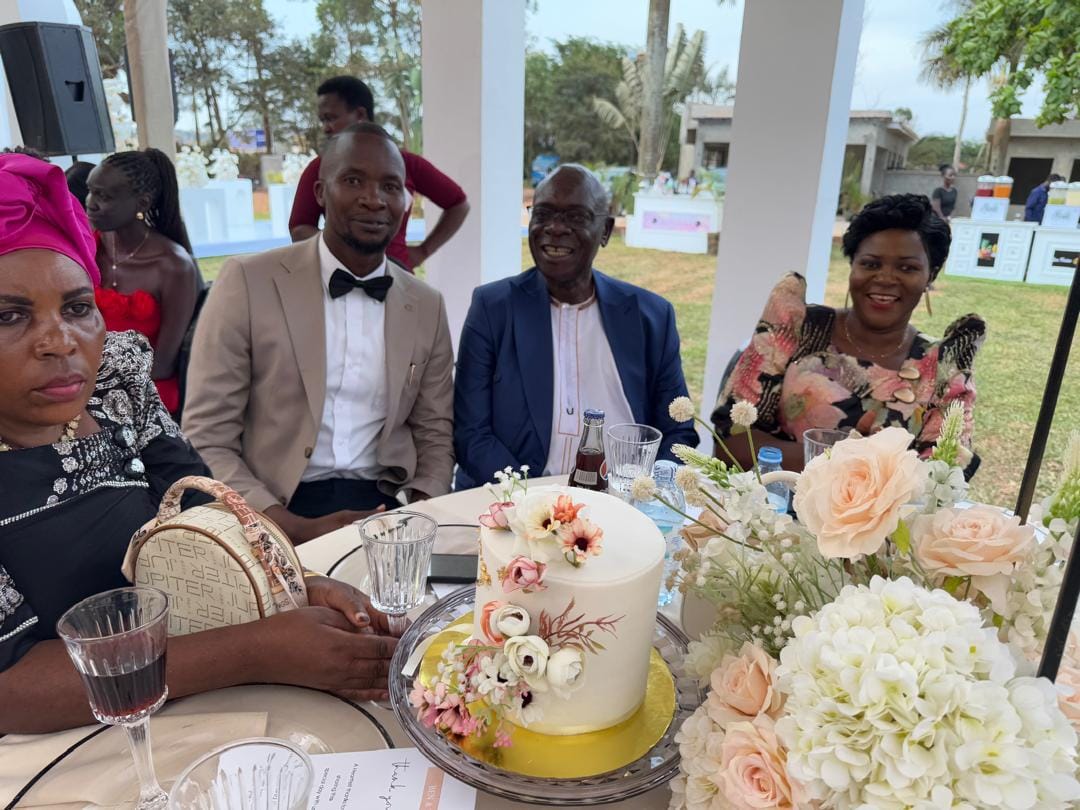 AlonKabaale's tweet photo. When work meets celebration 🎉

Surrounded by wisdom, joy, and the beauty of Uganda.
Special thank you to Mr. and Mrs. Elly Kayanja. 

This is the spirit we carry into PURE VILO every day:
PURE products, with LOVE.

#LoveGoesToVilo #PureVilo #CEO #FamilyAndBusiness #UgandanPride https://t.co/H8j27GsTc7