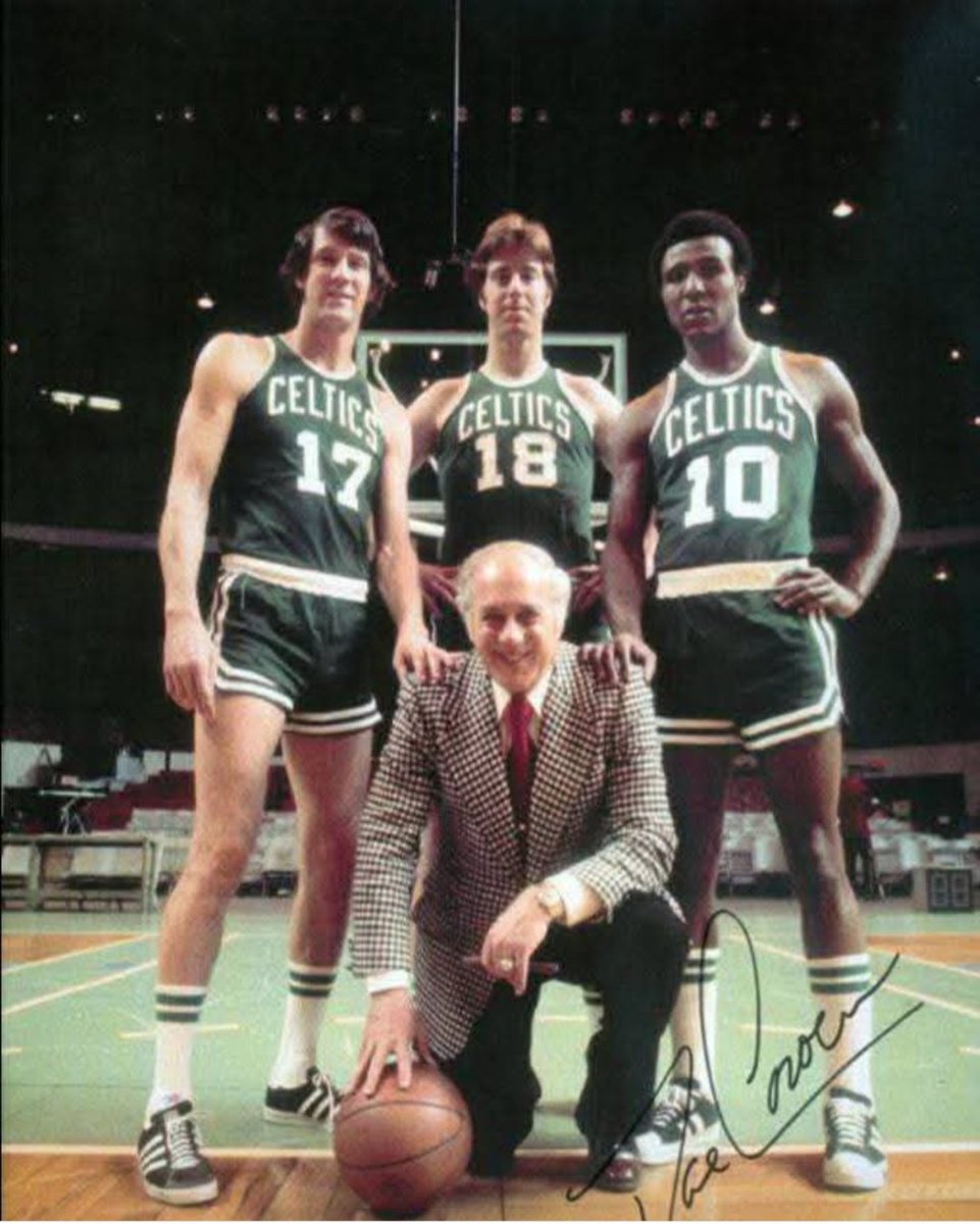 OldSchoolBoston's tweet photo. Havlicek, Cowens, Jo Jo White and Red... https://t.co/VBfMgHu3BC