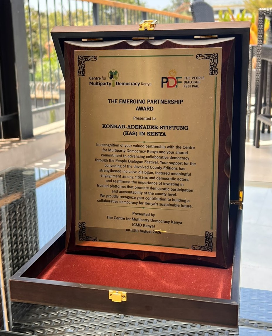 KAS_Kenya's tweet photo. Still reflecting on a fantastic evening at the PDF 2027 Roadmap Partners’ Dinner! Deeply honored to receive the Emerging Partnership Award . 🏆✨
Proud to celebrate 8 years of fostering national dialogue in Kenya. 🇰🇪 #FormNiDialogue https://t.co/88BkOlgljm