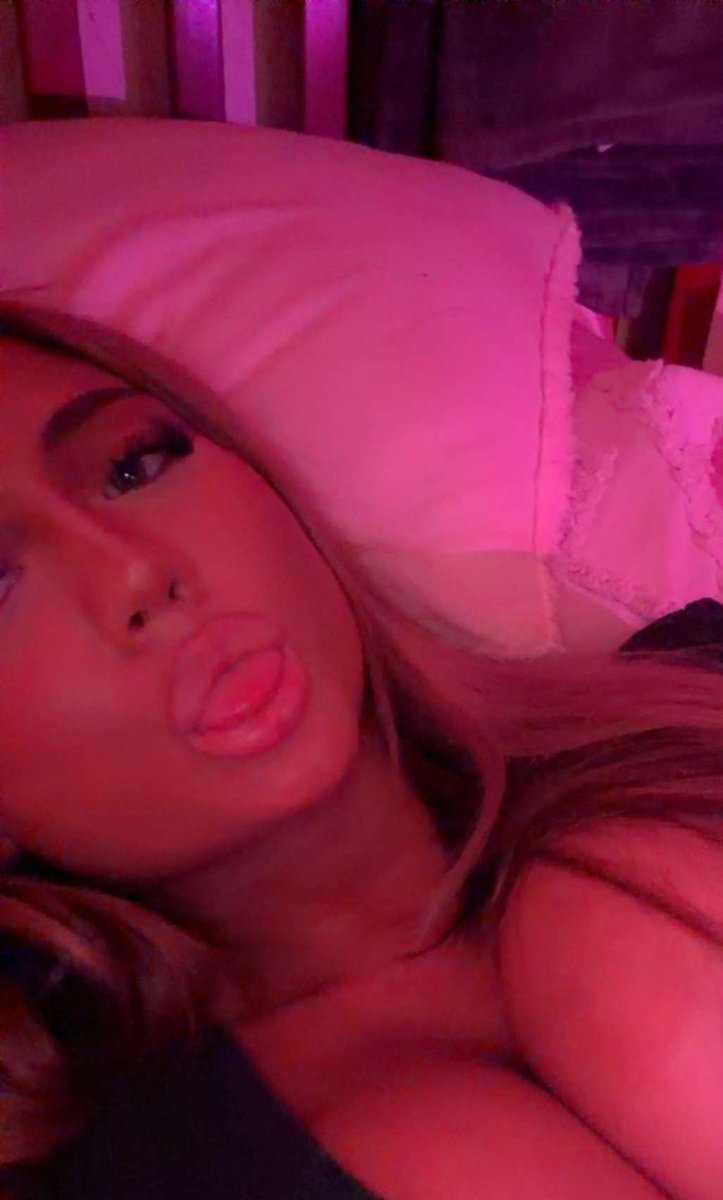 mlexbby's tweet photo. First sub to claim their spot gets in free. 😉
Don’t let your bro beat you to it. 👀
Click the linkkk. 🔗 https://t.co/H4YjP8SWUv