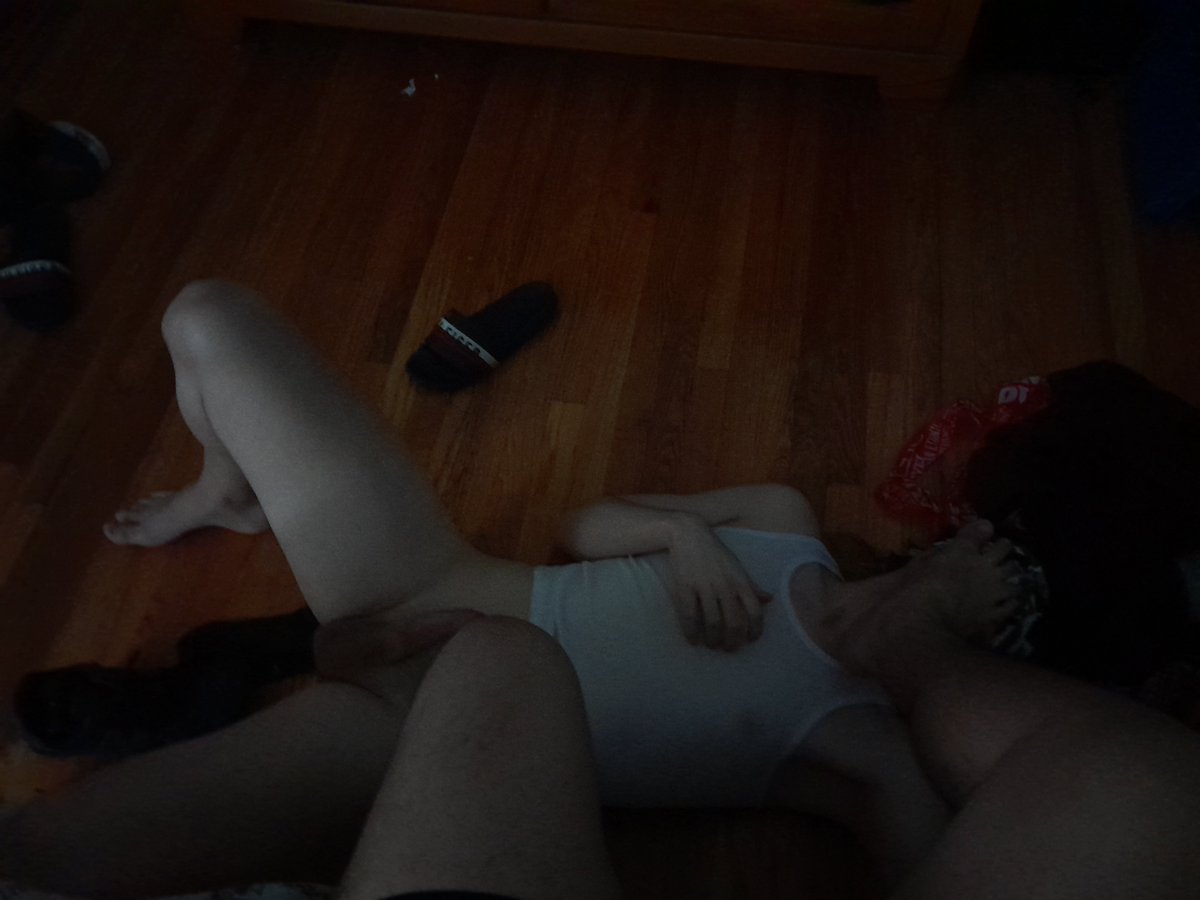 cheezedkuzko's tweet photo. need this shit again frfr #feet #gayfeet #menfeet #feetworshi̇p #malefeet #feetpics #feetlovers #malesoles #bi #gay #latino #sexy #sneakylinks #nyc links? https://t.co/03mgmz9enu
