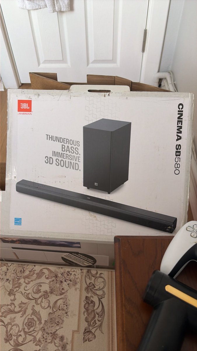 salamonmankers's tweet photo. Jbl sb580 aldık yakında evden atılırız https://t.co/BG9xZaRhZR