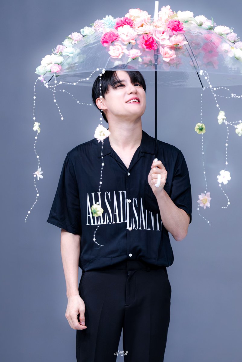 mystarxia's tweet photo. 260802 김준수 사운드웨이브 팬싸인회♥️
>>> 업로드 완료 💗❤️‍🔥♥️🔥
🔗https://t.co/aB2olLEoEF
#김준수 #XIA  #ジュンス https://t.co/atLU2Ts095