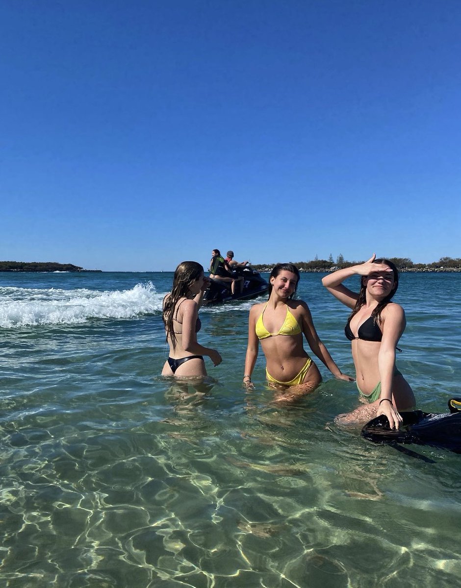 Itshermmy's tweet photo. Ocean days are the best days. https://t.co/iVsUMkqoHu