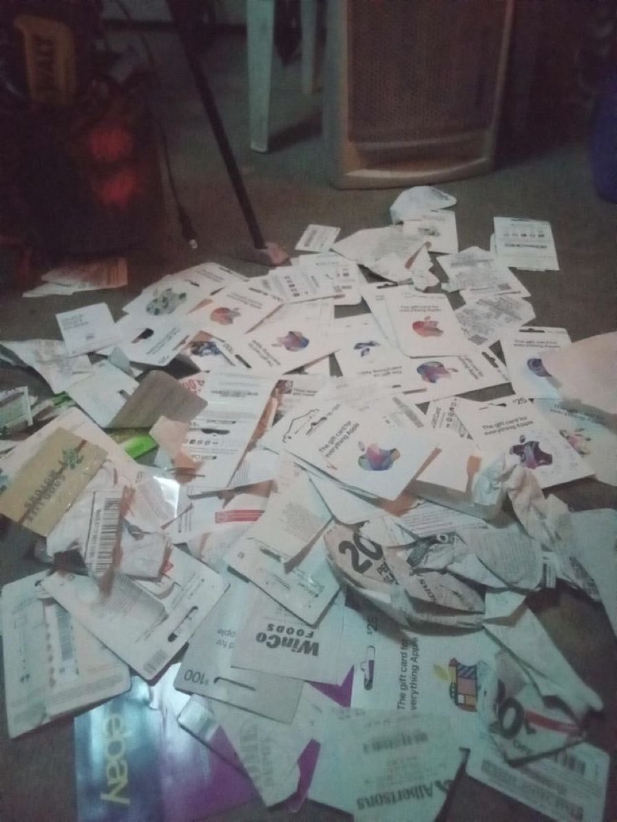 Morgancoll558's tweet photo. Do you accept card as a payment method ?? https://t.co/NJeBNeRl3y
