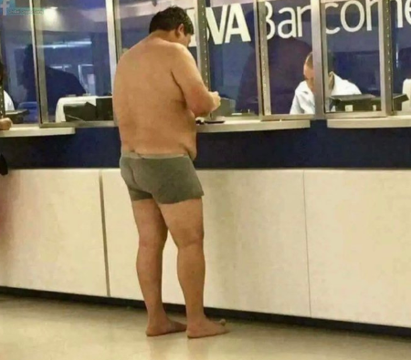 fthegurus's tweet photo. Me spending my last few USD to buy more Gold &amp; Silver https://t.co/pCvnHOCxDq