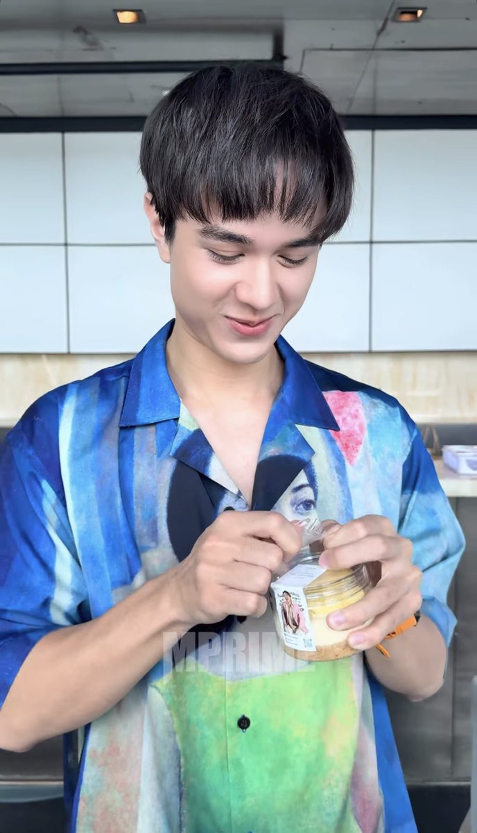 firstoneyi's tweet photo. ขนมถูกใจ ได้กินทุเรียนที่ชอบ กินจนจมูกบาน แล้วยังถูกใจสติ๊กเกอร์อีก แม่ๆพส. สบายใจละ น้อง ลูก อิ่ม มีความสุข55555555

#.อึ้งทรงผม #.น่ารักคับ 😂
#ไมกี้ปณิธาน #mikepannitan https://t.co/tbblvqWqjn