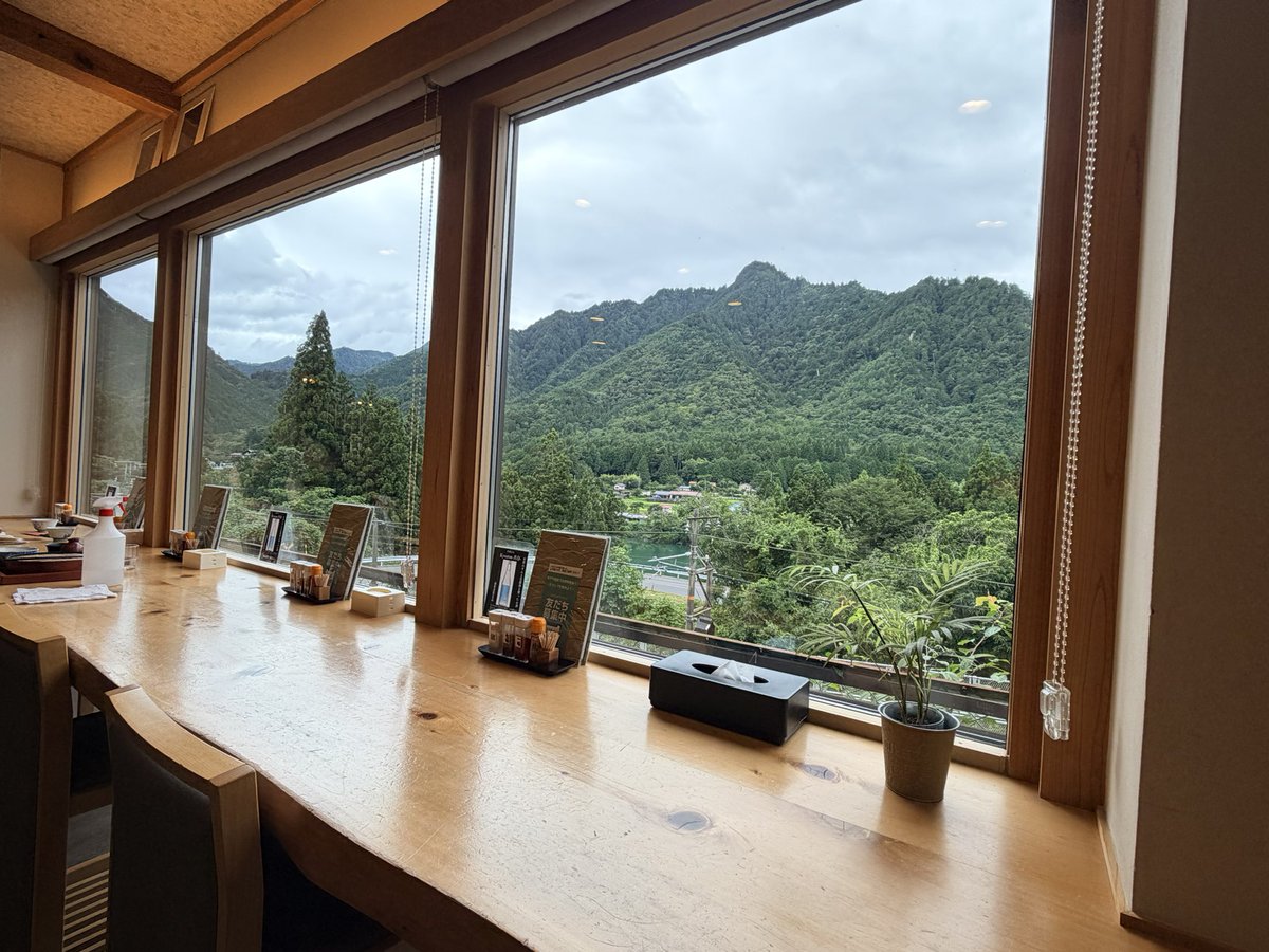 ichimitaka's tweet photo. 【避暑地！キャンピングカーの旅】
馬籠宿•妻籠宿•奈良井宿😊三宿場を巡る旅は、それほど暑くなく楽しめました

#キャンピングカーの旅 #馬籠宿 #妻籠宿 #奈良井宿 https://t.co/xa5DuG1NvU