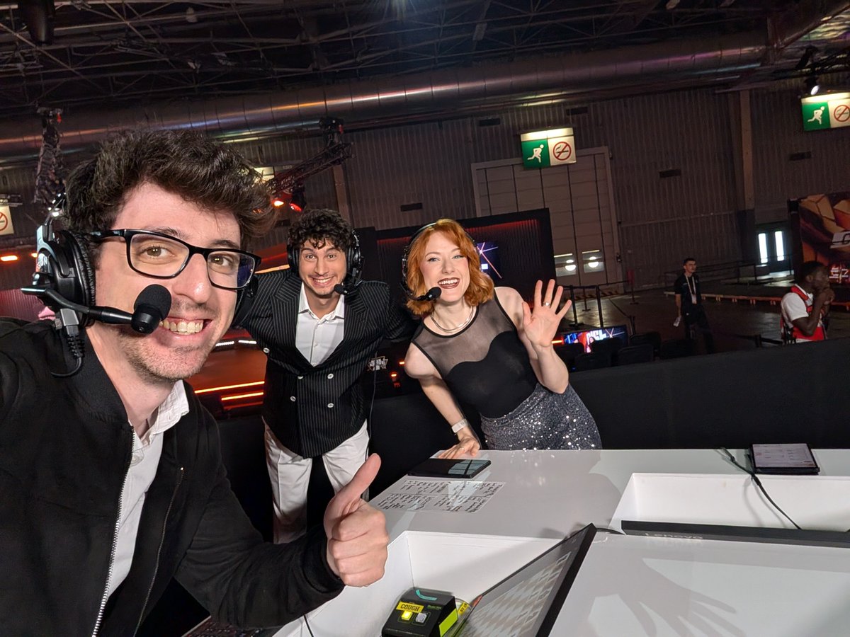 hellokostya's tweet photo. EWC Quarterfinals starting now! 🏆

https://t.co/DgRTJ8Y6sN https://t.co/QufZKNCDtH