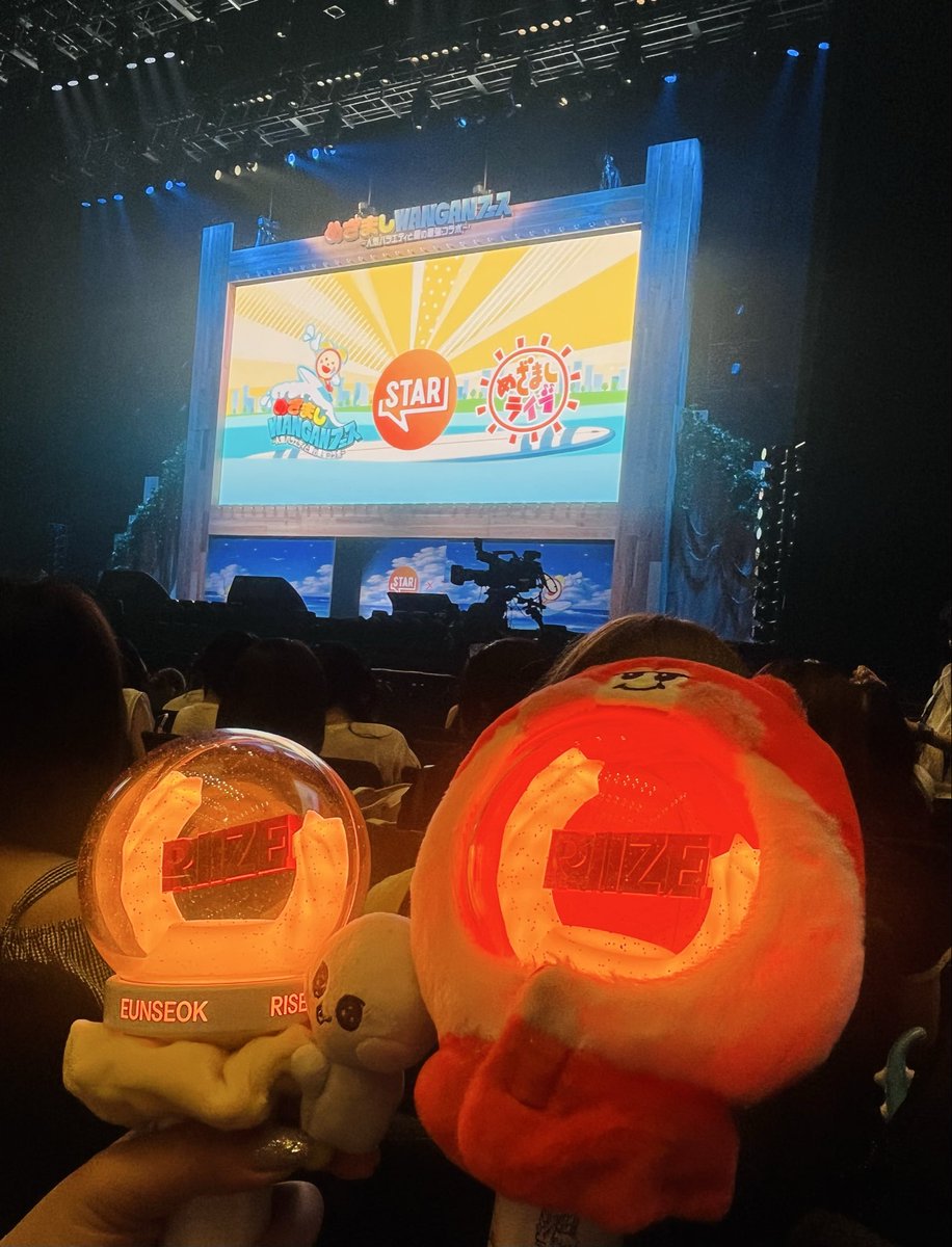 a_rt1125s2's tweet photo. めざましライブ
肉眼で拝めたしコラボあって楽しかった〜♡！

発狂してる間に最寄り駅冠水を知り大焦りなどした一日😇 https://t.co/jUAWCd6Oky