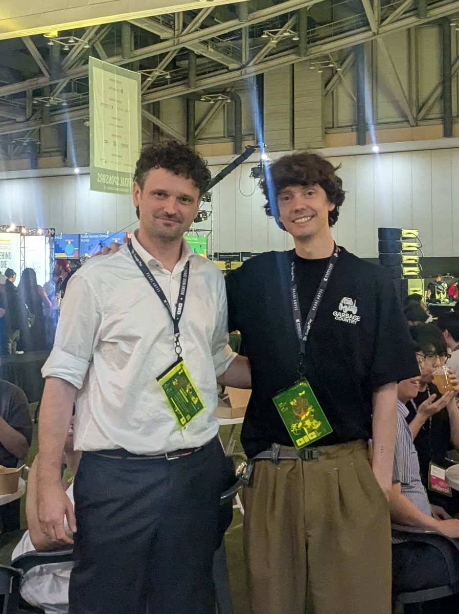 MolecularSadism's tweet photo. Fantastic to meet Thomas https://t.co/QopB3I0PAZ at the @BIC_Festival . Among others, he is known for bringing the popular "Kingdom: New Lands" to life. Thanks for an inspiring discussion on the future of game development.

Stay tuned for his upcoming game Garbage Country! 🗑️ https://t.co/2lM9bFr5tK