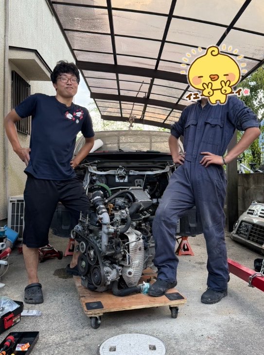 Ryo16gu12's tweet photo. ワークスのエンジンおろしましたー！
イェーイ！！ https://t.co/fNIzAFiXKT