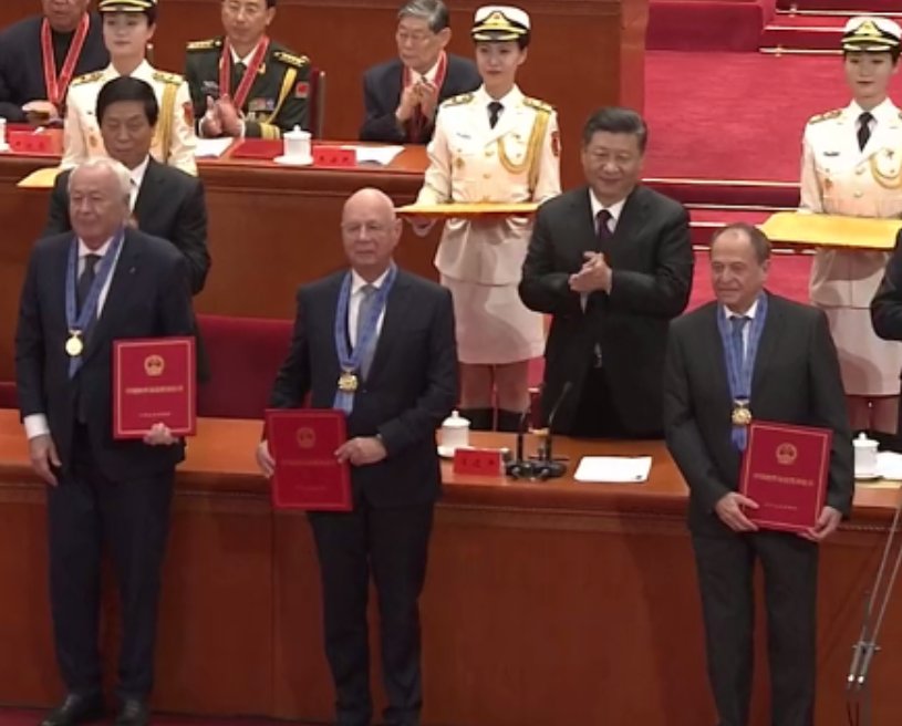 huirttps's tweet photo. @fckytb2 @Freedonia85 Ma chi, la Cina contro le elite sovranazionali? https://t.co/sAkQnM80JI