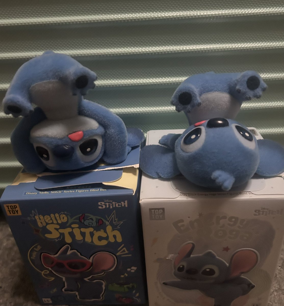 okataro1541's tweet photo. マヤちゃんが買ってたから
スティッチ買ってみた！🤭💜
マヤちゃんと同じの出なかったけど
どちらも逆さまポーズ笑🤣🤣🤣
可愛いから良いかな😄💜
舌ペロのやつ欲しかったなー☺️💜

#MAYA_bubble
#NiziU #WithU #MAYA https://t.co/VY45OFiVVc