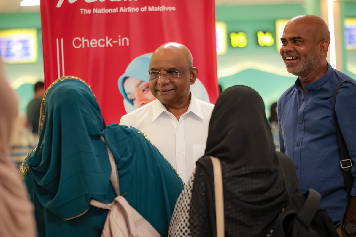 Miuvaan's tweet photo. On our way to Addu with @MDPSecretariat President @abdulla_shahid to engage with the MDP community.

​With our country facing critical economic and diplomatic hurdles, Shahid’s leadership is what the Maldives needs to guide us toward a brighter, stronger future. #Shahid2028 https://t.co/7Ba84TJZwE