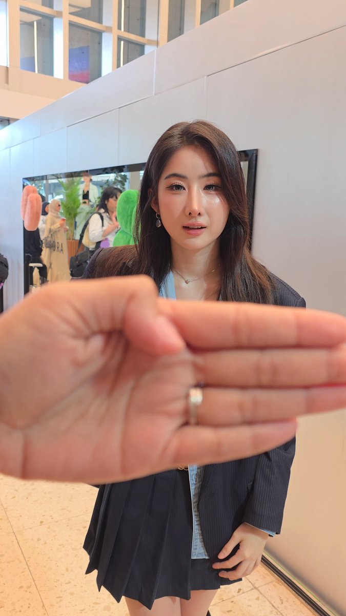Messer_Dragon's tweet photo. เอาอะไรมาใส่ความว่าผมไม่หวงคุณคะ

YOKO AT HOUSE OF SEPHORA
#HouseOfSephoraxYoko https://t.co/RRpHy2xUMC