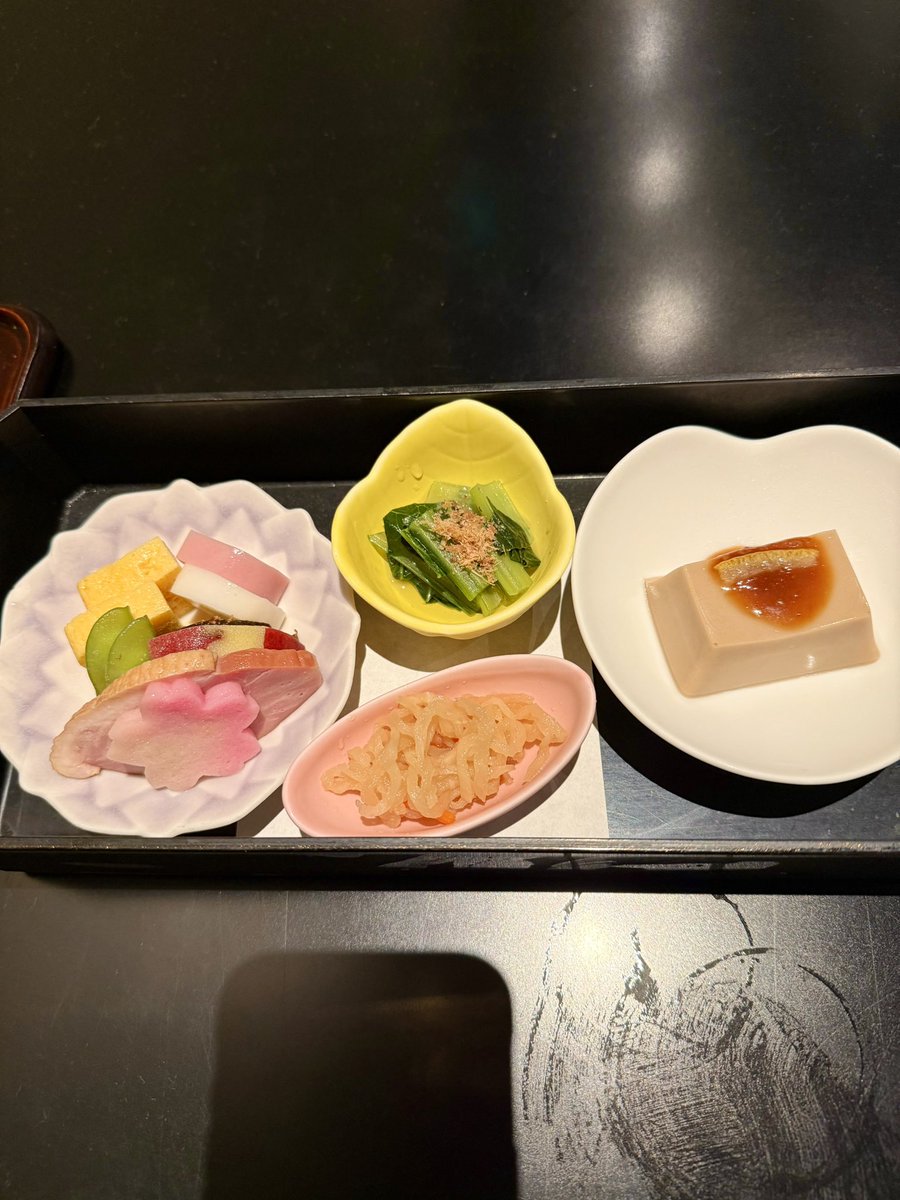 t_fawkik's tweet photo. 創作和食レストラン和善

お料理お任せコース

ディナー

アパホテル横浜ベイタワー

Past photos. 1026.8.11

#アパホテル
#和食 #ディナー
#写真好きな人と繋がりたい
#iPhoneで撮影 https://t.co/nFZK0B0Sef