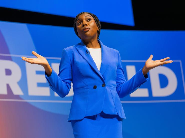 ClownZoneMedia's tweet photo. @Venusbell @KemiBadenoch @wrench_ala39543 the current and future faces of this country. stay mad sweetie!😘bet you're seething and angry even more knowing kemi isn't white.🔵🌹 https://t.co/IjQeqvAw5N