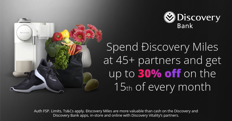 Discovery_SA's tweet photo. Get a Discovery Bank credit card and get up to 2,500 Ðiscovery Miles, to spend at our partner stores. It’s the future of banking, now!