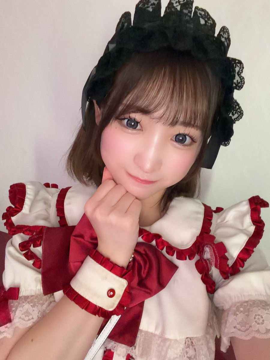 ChaRiotz_Guild's tweet photo. ⚔️本日のキャスト⚔️

🤍あいら@aira_ChaRiotz 
🍒おもち@omochi_ChaRiotz 
🤍きらり@kirari_ChaRiotz 

ご来店お待ちしております

 #秋葉原 #コンカフェ #メイドカフェ https://t.co/uscUfjueFb