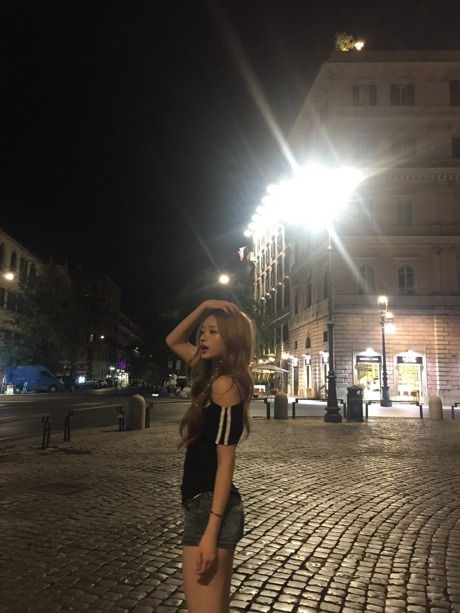 heart5base's tweet photo. New photos of LIUYIN via b.stage 🦋

“I went back to Italy!!! I missed you all so much~~ 😿

After spending a long year abroad, I had the opportunity to come back home. This time away changed me deeply as a person, helped me grow,”

#HEARTOFWOMAN #LIUYIN #류인 https://t.co/5XedbKpbTC