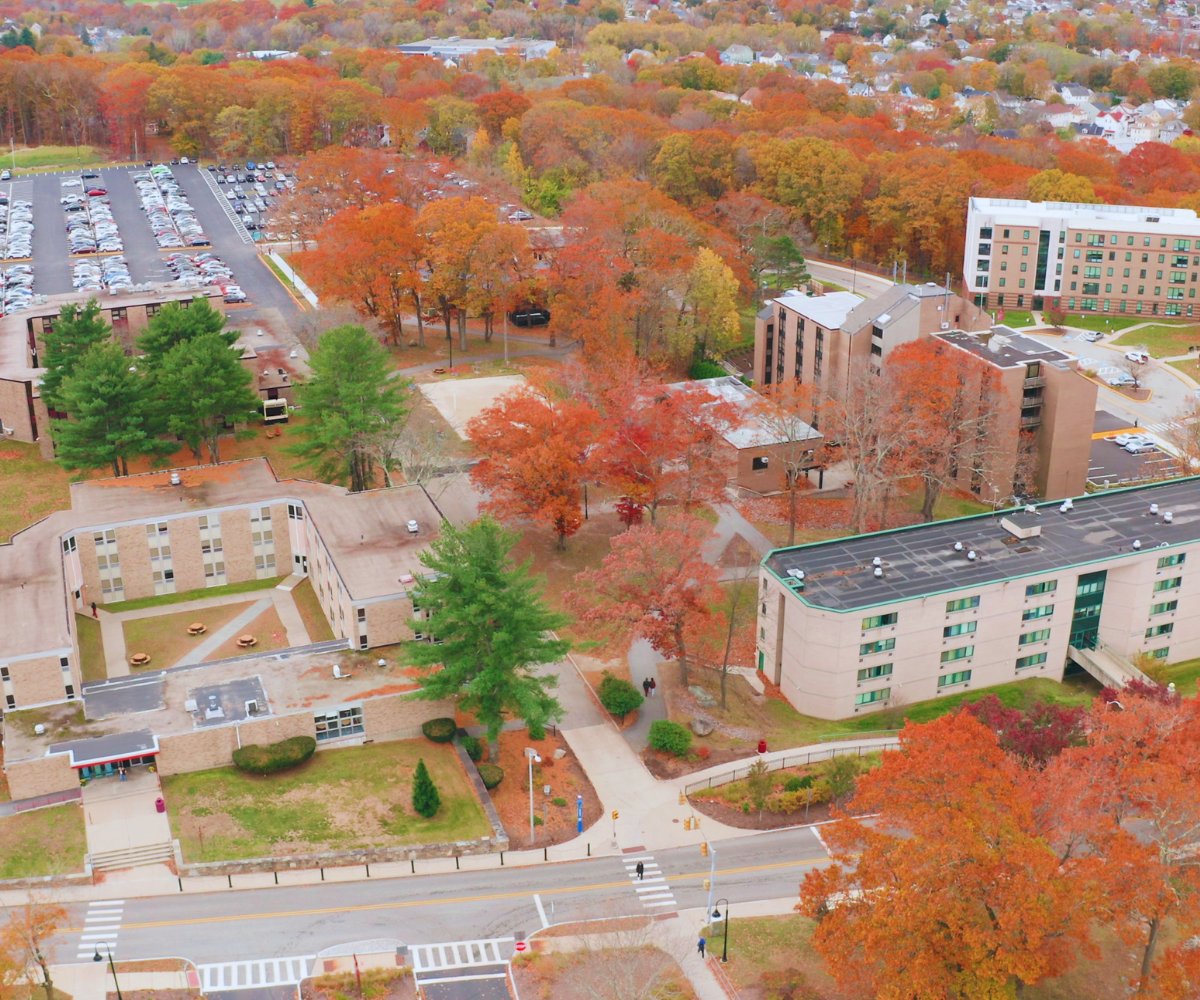 RICNews's tweet photo. Move-In Day is on the horizon, and we can't wait to welcome everyone to campus! 📦 🍂 https://t.co/5J6uR4h8V9