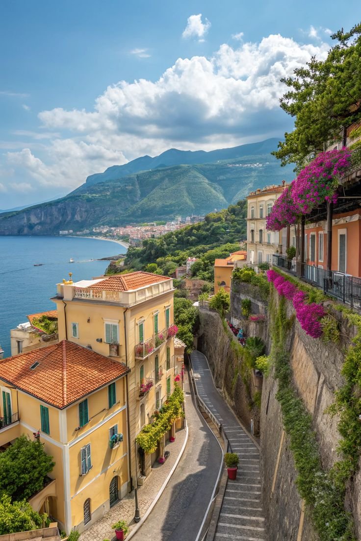 oceannvibe's tweet photo. Sorrento,italy https://t.co/uVwoMeI6Pa