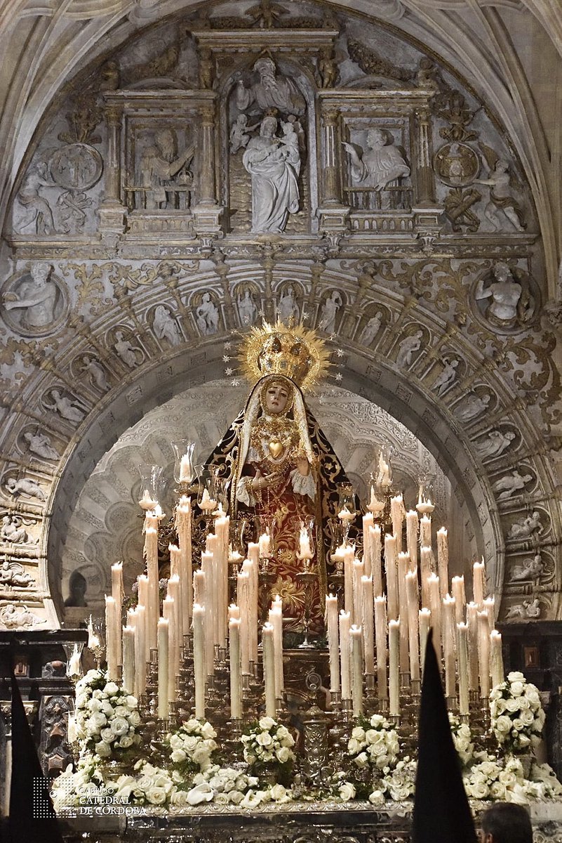 hdaddolorescord's tweet photo. VIERNES - «El que se hubiera encontrado en el Calvario habría encontrado dos altares: uno en el cuerpo de Jesús y otro en el Corazón de María»
— San Juan Crisóstomo
Fotografía: Cabildo Catedral de Córdoba
#LosDolores #VirgendelosDolores #SemanSanta #Cordoba #MezquitadeCordoba https://t.co/lIeXAGZU2H