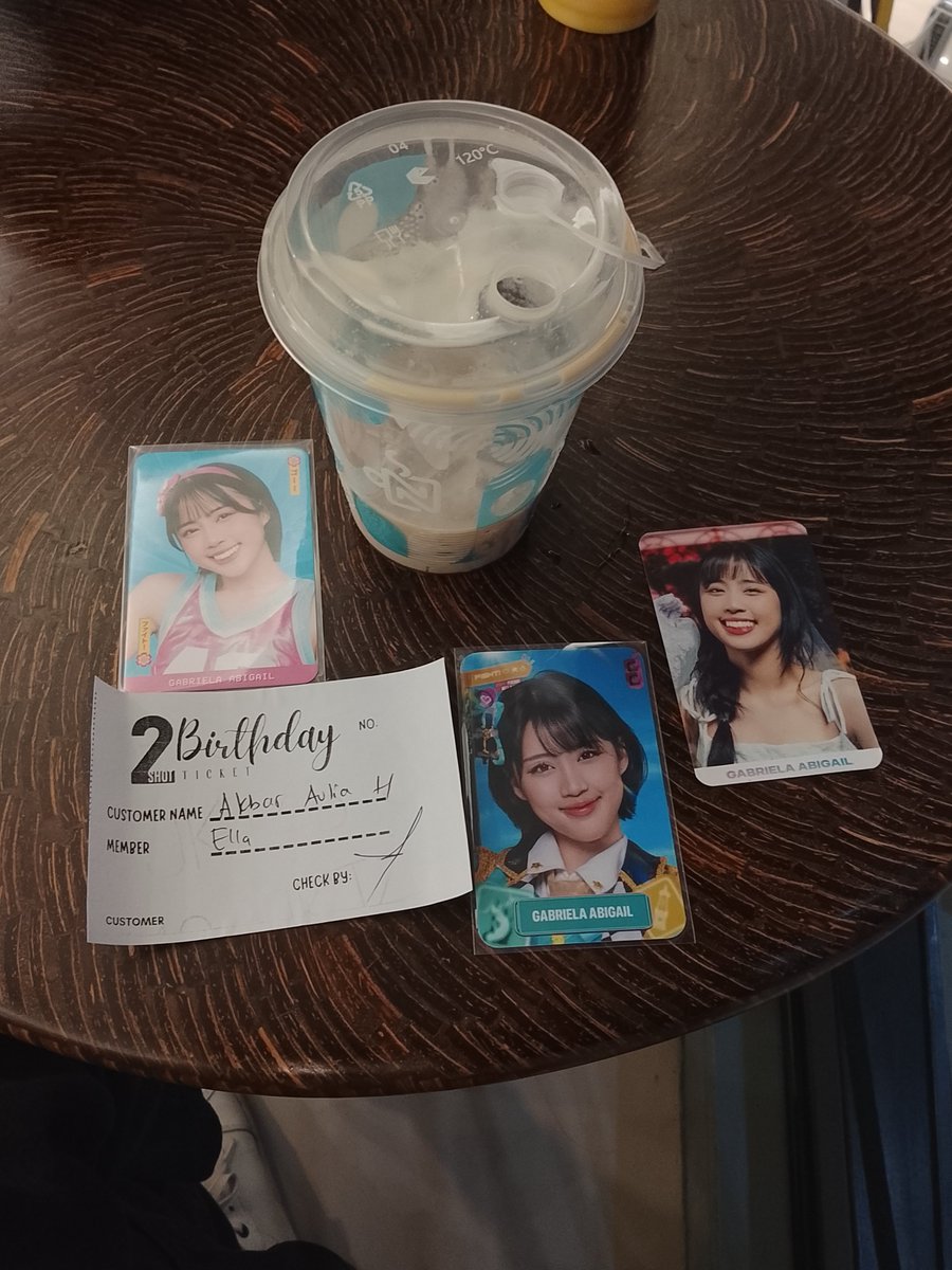 akbar_hs1's tweet photo. see u!!! @AM_EllaJKT48 https://t.co/8tK3ANSomY