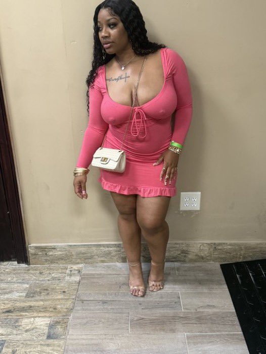 Mercyjenn92's tweet photo. Bored🥱 say something to make me feel better #usa #dating #texas https://t.co/0q7Dyn5HPC