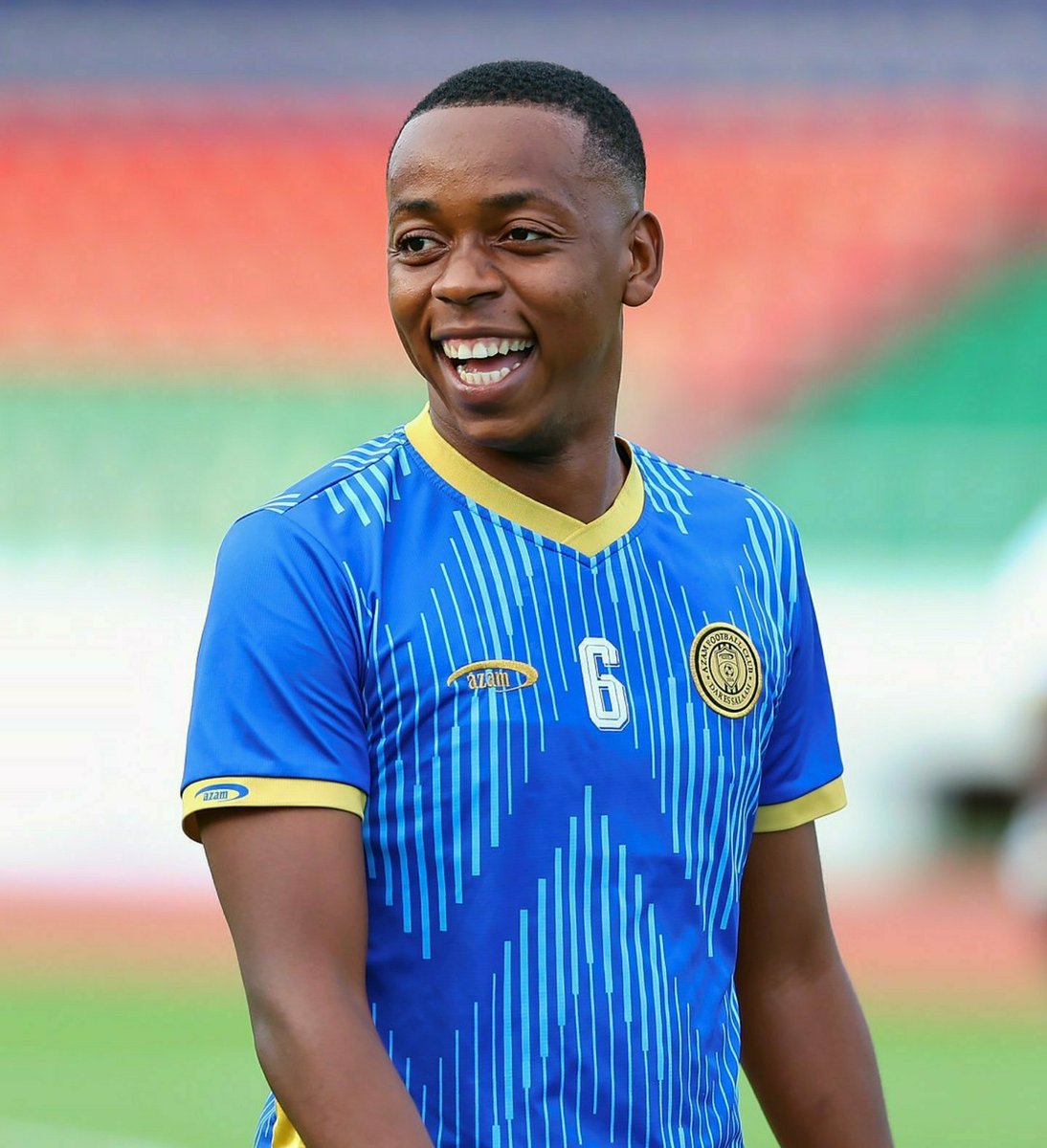 Iamfelixtz's tweet photo. 🚨 𝐄𝐗𝐂𝐋 - Azam Fc 🇹🇿 itafanya mazungumzo ya kumuongezea mkataba mpya kiungo wao Feisal Salum Abdallah (28)

Azam inaandaa ofa kubwa kwaajili ya kuona namna nzuri ya kuendelea nae. 

Mkataba wake wa sasa utamalizika Juni 30, 2027. https://t.co/zfLcwUI5eg