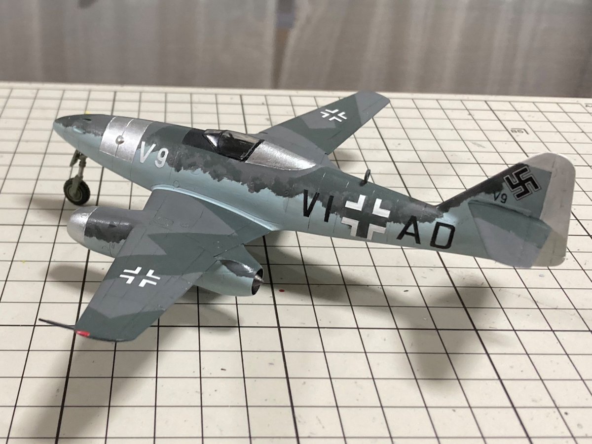 UncleVodkaFuk's tweet photo. ハセガワMe262改造V9、完成しました。実験機然とした感じが面白いです。キャノピーは結構大変でしたが雰囲気は出たのではと思います。 https://t.co/veXLNafUZK