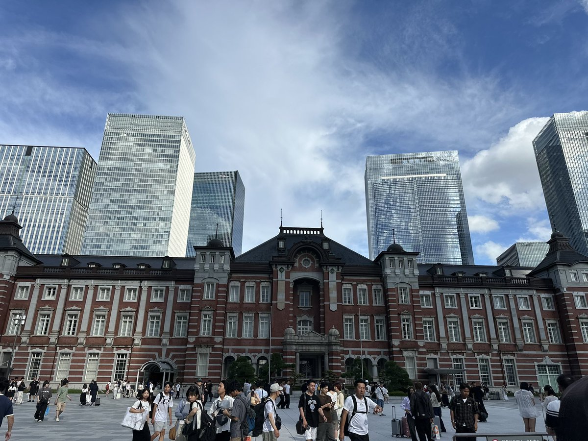 Fuuga_R25FK's tweet photo. 東京駅と竹下通り行ってきた
竹下通り空気クッソ臭いし人多くてもう行くことないなって思った笑 https://t.co/tDSzeeJOaN