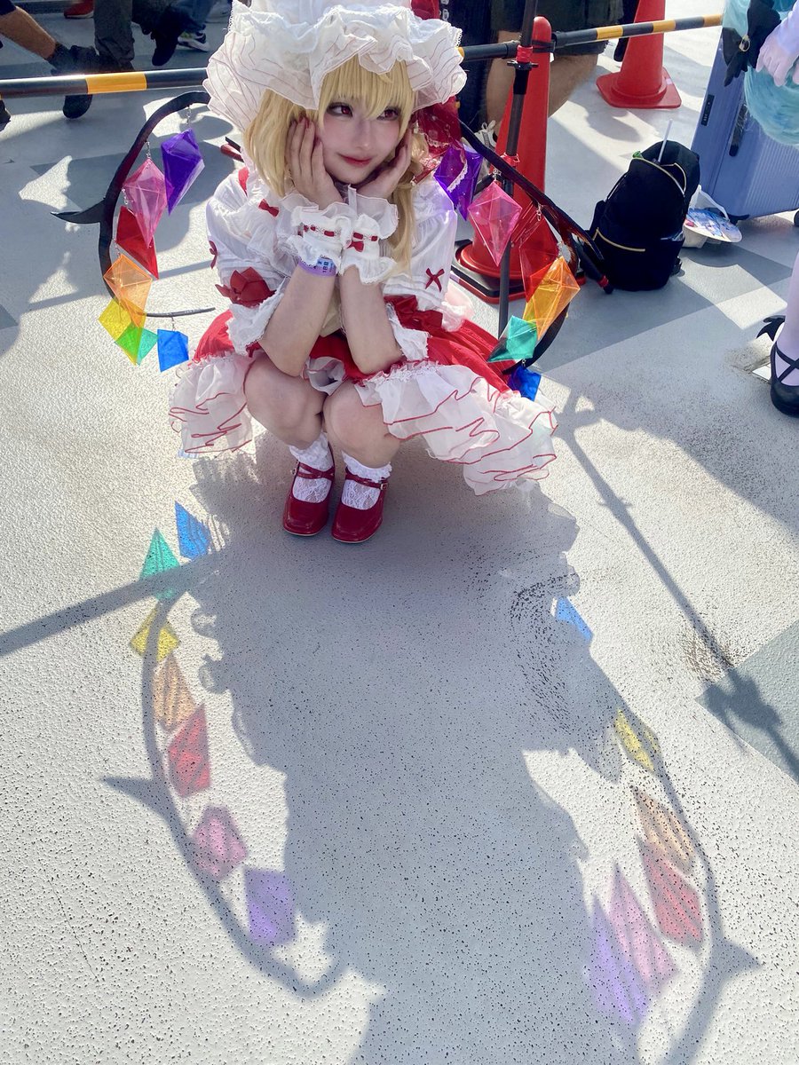 nonbiricos's tweet photo. 去年の夏コミでバズった写真❤️‍🔥❤️‍🔥

今年はフランドールでサークル参加します🎶
晴れますように！！！ https://t.co/UX4DkA0uM3