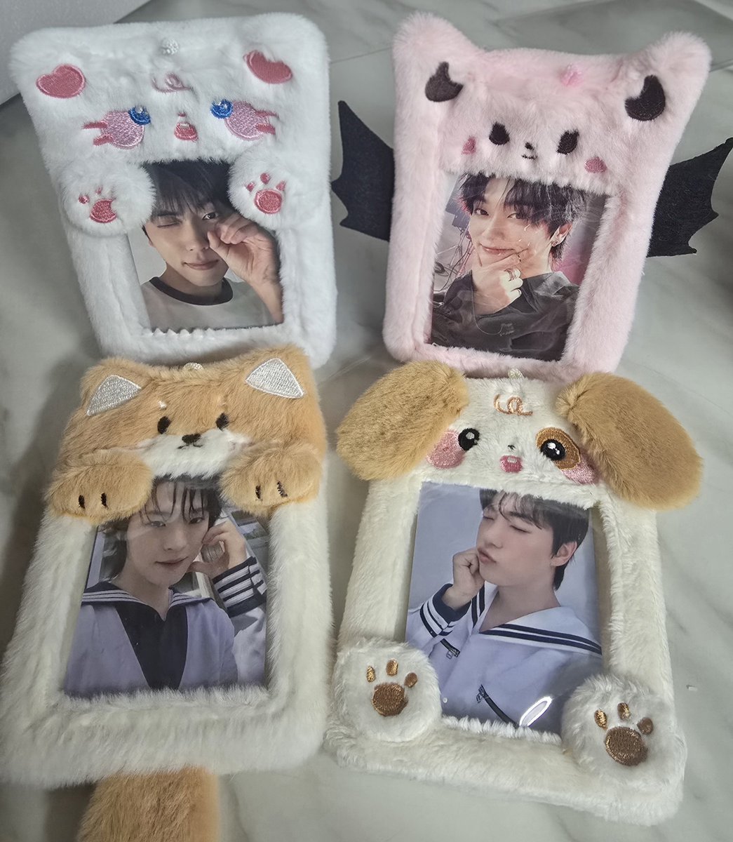 ONF_UK's tweet photo. 4 photocard holders for only 500원 hehe 

I think they are kinda cute!

#ONF #온앤오프 https://t.co/urLw1jpWkn