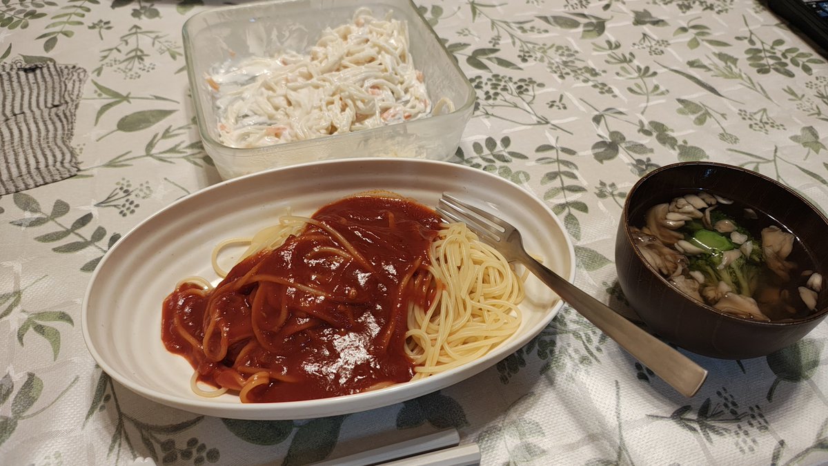 MatsuMillan's tweet photo. パスタとパスタを食べる。パスタはいくらでも食べたいからね https://t.co/ITgw1FN6c3