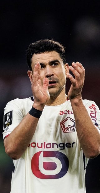 Loscman1's tweet photo. 🚨 J’aime tellement ce mec que le voir rester à #Lille me terrifie. Si jamais il rate la saison, il va casser sont statue de meilleur joueur du #Losc du 21e siècle. Ce mec mérite un énorme hommage. Jamais faire la saison de trop. 🧐

RT si vous êtes d’accord https://t.co/dcjJwdAwCP