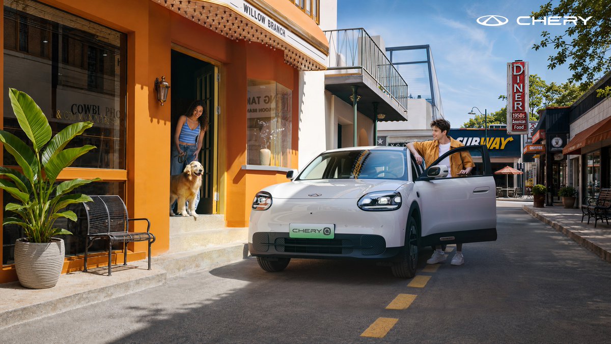 CheryAutoCo's tweet photo. City streets, best crew, Chery Q catching every glance with that cute look. ✨
When you need a little getaway: 70L frunk + V2L = instant chill mode. 🏕️
Just us, good vibes.
#CHERY #ForFamily #CHERYQ #BEV #QuestForJoy https://t.co/tYBosaxbhP