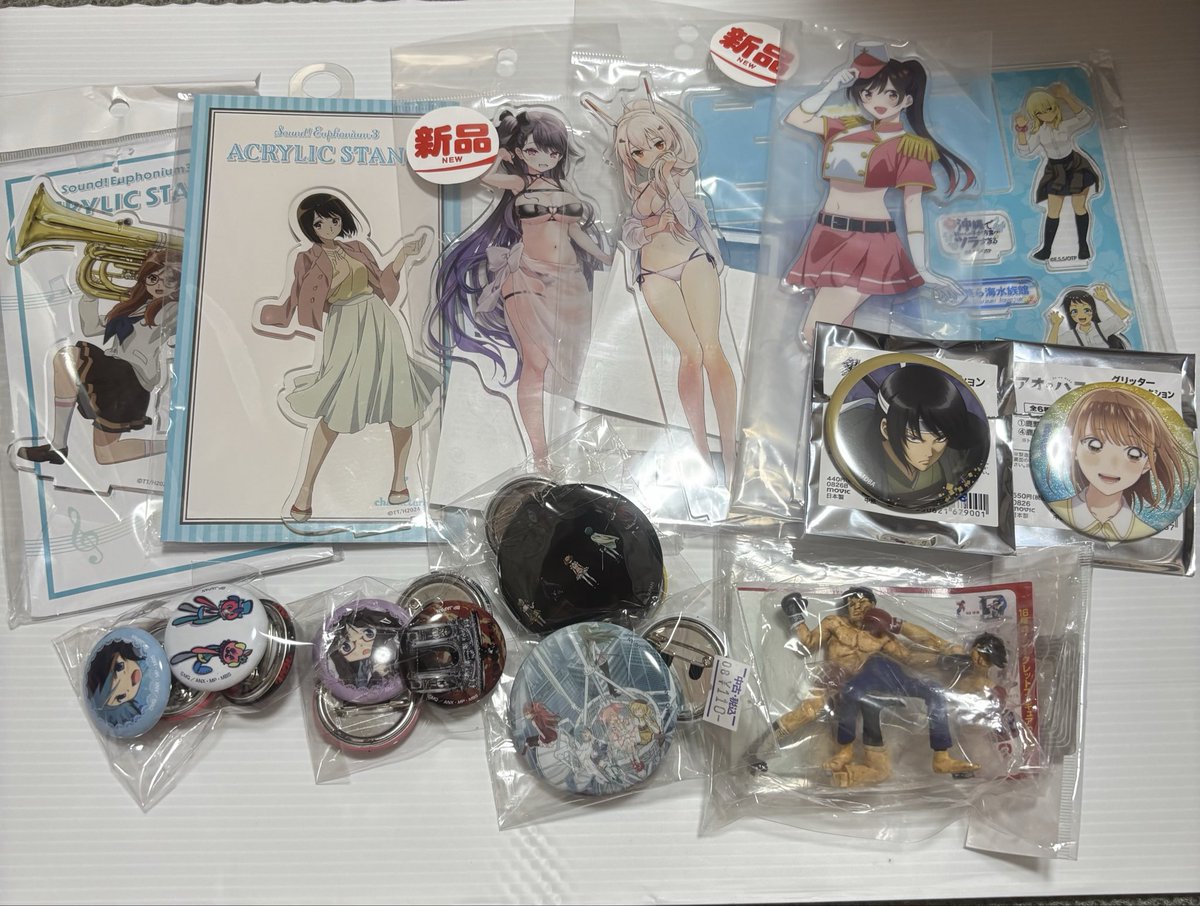ガッツです。 今日は久しぶりに那覇にグッズ収集に行きました。 約6000
