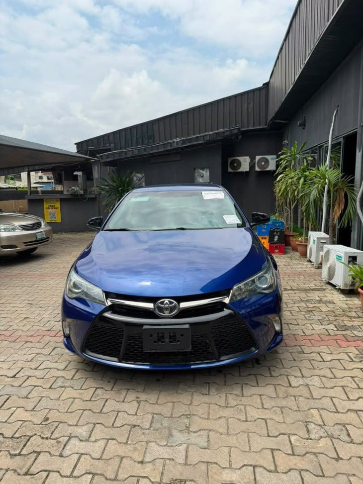 pairforgemotors's tweet photo. 2016 Toyota Camry Sport for sale!!! 
Foreign used🇺🇸Used | ₦13.5M Only
✅ Engine &amp; gear intact
❄️ AC chilling 
2026 on custom
Pure Firstbody Pan
✅ Everything else works perfectly
📍Yaba,Lagos

📞 08143818455 | 08142884530
📲 DM / WhatsApp for enquiries

₦13.5M ONLY 🔥 https://t.co/cNpIrLG6Wc