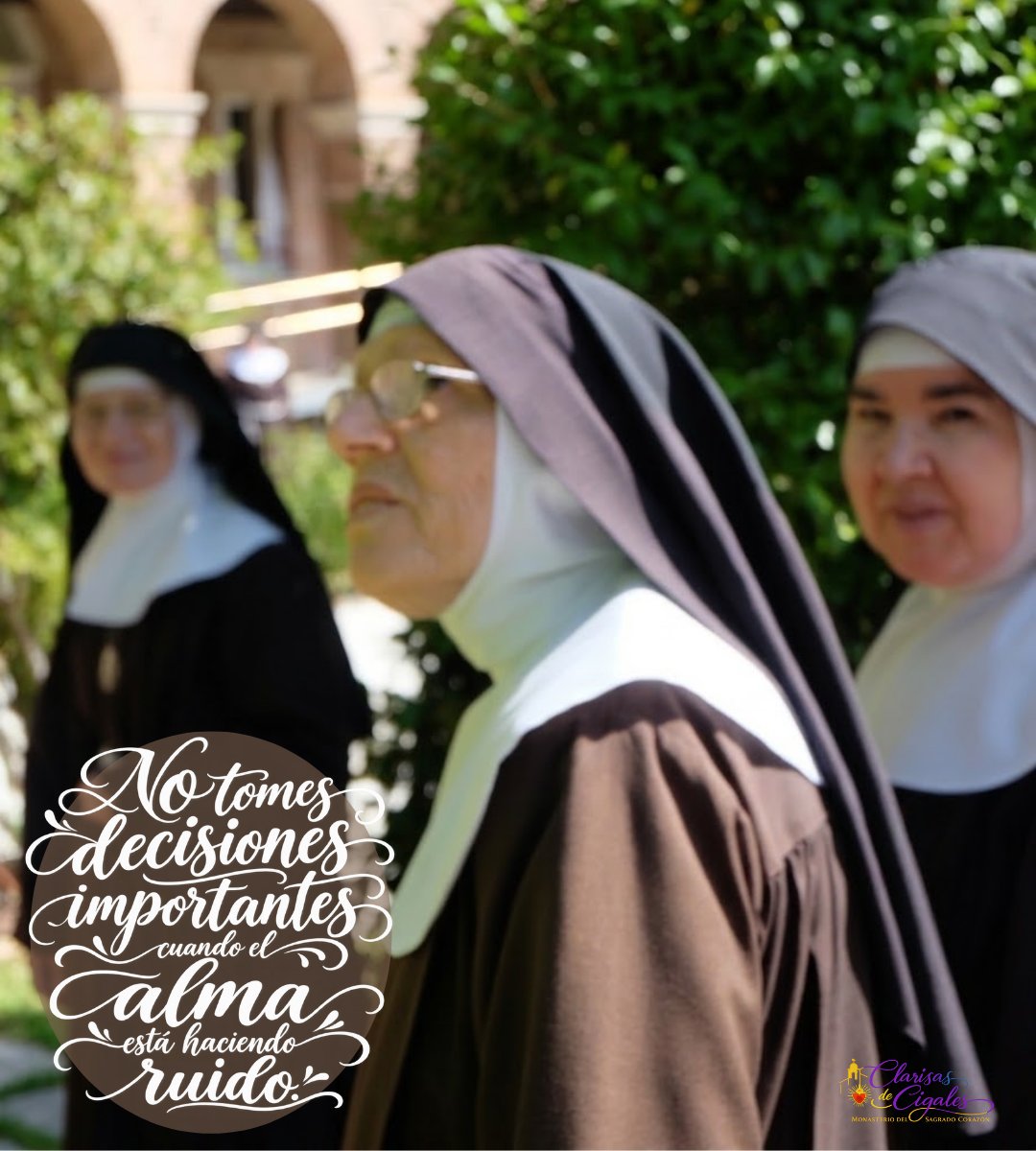 DeCigales's tweet photo. Hay urgencias que no vienen de Dios.
No decidas desde la tormenta lo que tendrás que vivir en la calma. 
Si no lo ves claro, no corras: guarda silencio, respira y reza, aunque solo puedas decir:
“Señor, dame tu luz.”  🫶 𝐂𝐨𝐧𝐬𝐞𝐣𝐨 𝐝𝐞 𝐂𝐥𝐚𝐫𝐢𝐬𝐚. https://t.co/zYGZv8JchD